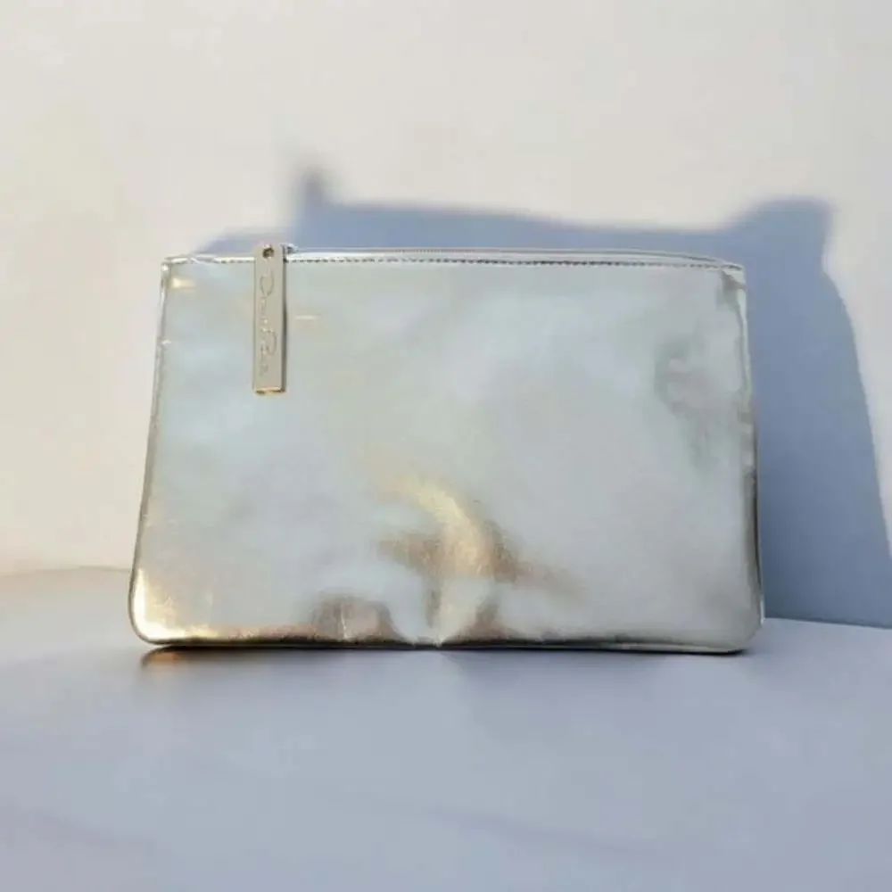 Oscar De La Renta Elegant Silver Clutch Bag